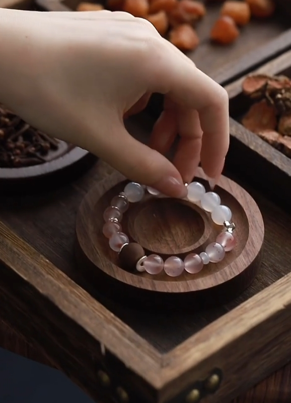 Herbal Crystal Bracelet - The Beauty Drunk (Single Medicinal Scented Bead)